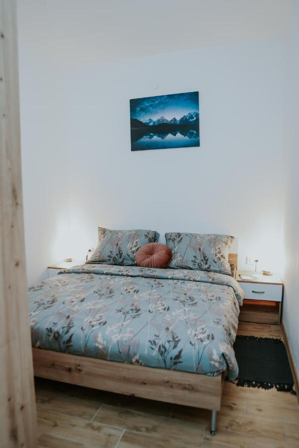 Apartman Nikola Госпич Экстерьер фото