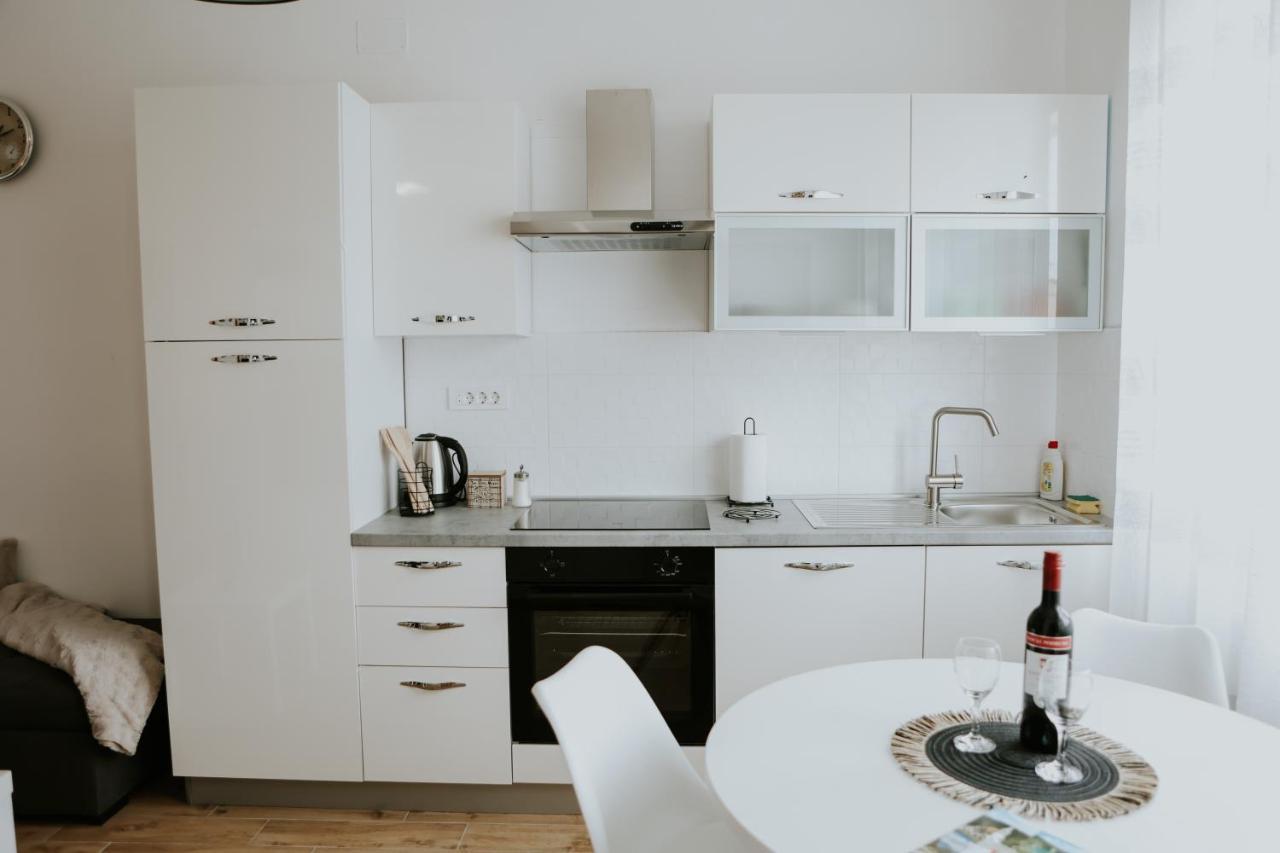 Apartman Nikola Госпич Экстерьер фото
